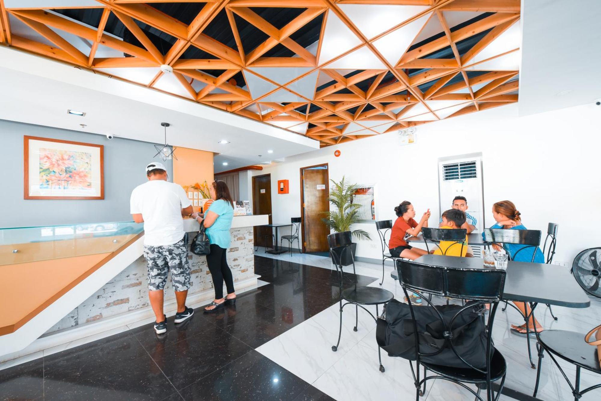 Travelbee Fuente Inn Cebu Екстер'єр фото